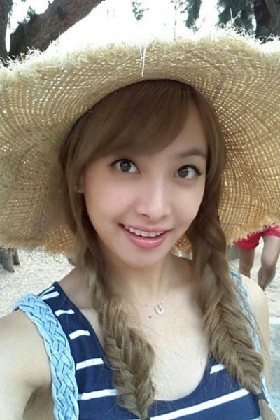 ����Ů����ò���У������Ů������·��