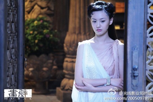 ����Ů����ò���У������Ů������·��