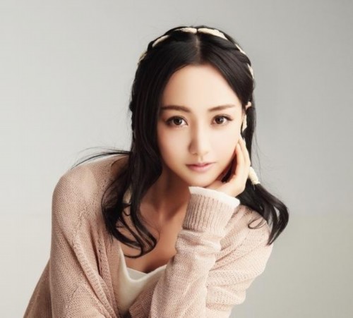 ����Ů����ò���У������Ů������·��