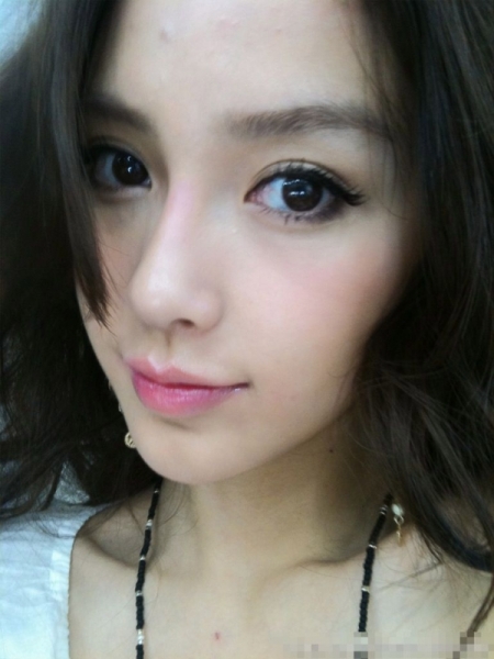 ����Ů����ò���У������Ů������·��