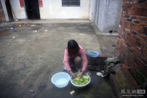 �����ˣ�80��С���ΪŮ�˺������