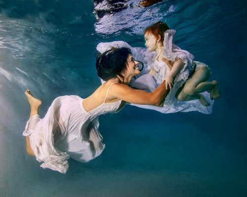 ��ͬ�������գ�ĸŮ����