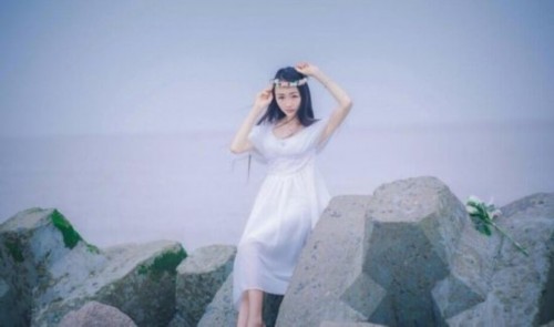 上海海大校花陈咏薇辟谣称不是外围女