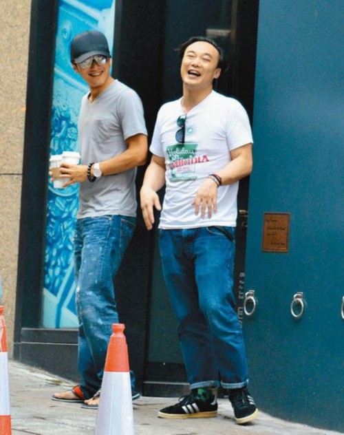 ����л����������ң���˾�ݲ����� ÿ��׬һ��