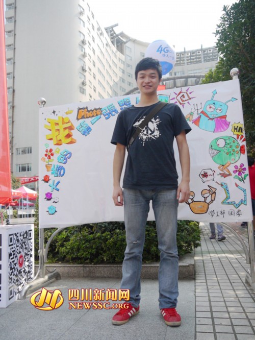 美女潮范儿新生组团拍照