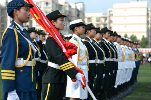 �ɶ�һ��У�߹��ѧ���� ֱ��������