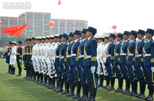 �ɶ�һ��У�߹��ѧ���� ֱ��������