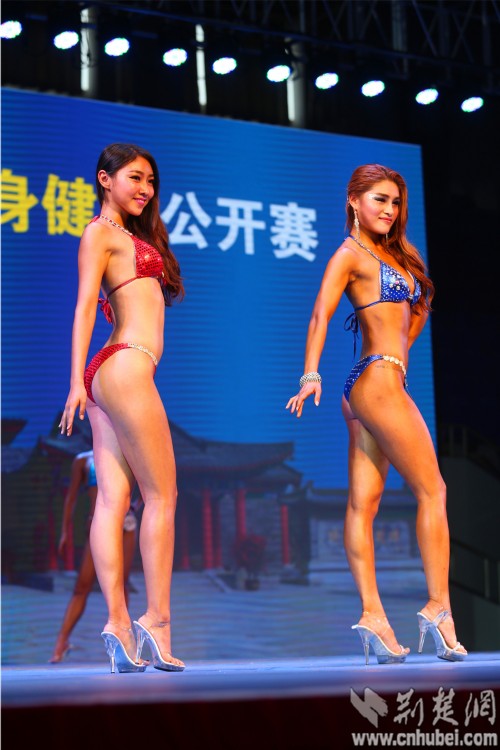 �й���������������Ů��ѧ���伡������