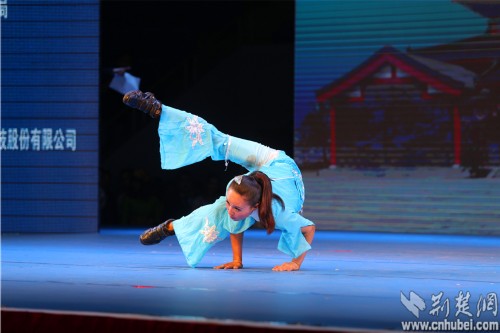 �й���������������Ů��ѧ���伡������