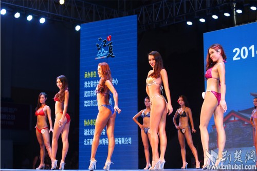 �й���������������Ů��ѧ���伡������