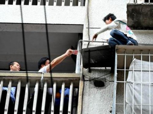 С��ֵ�����̨����н�� �ϰ��ֳ���Ǯ����