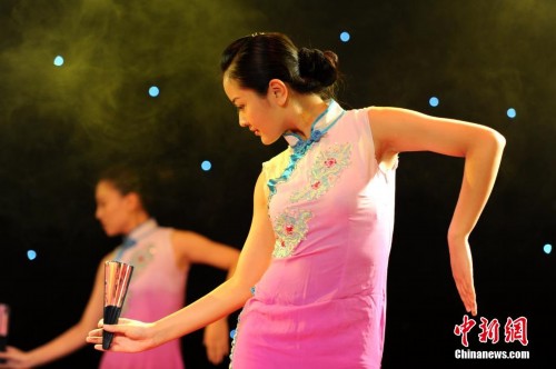 ����Ů���ǽ�ﳪ������������