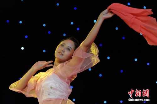 ����Ů���ǽ�ﳪ������������