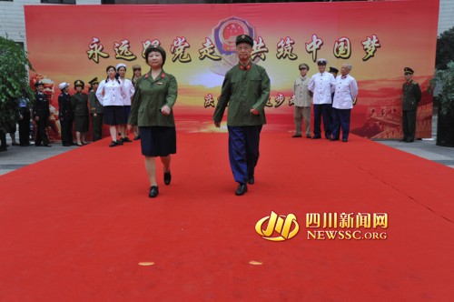 ����T̨��չʾ��������8�׾���