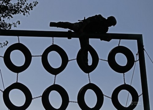 ���壺600��ս��Ӣ�۷�Ծ� ��սAPEC