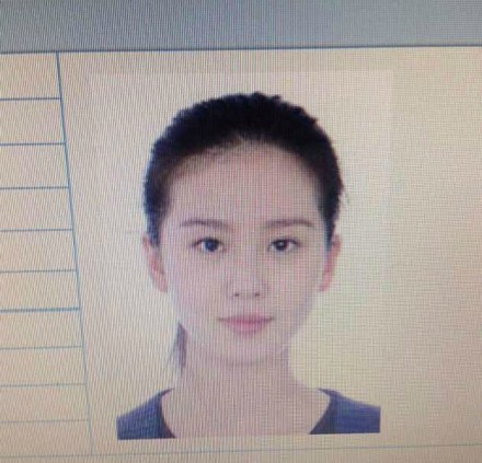 ��ʫʫ֤�����عⱻ����Ȼ���� ��������֤������ֵPK