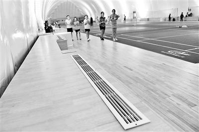 ����һѧУ������Ĥ������Ӧ����������(ͼ)