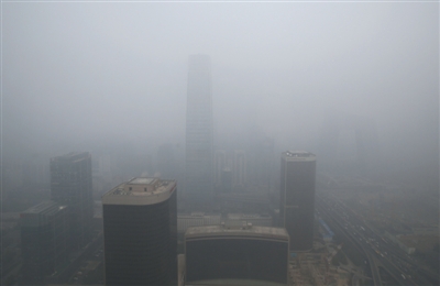 北京一小学雾霾天组织学生“秋游”引质疑 北京一小学雾霾天组织学生“秋游”引质疑