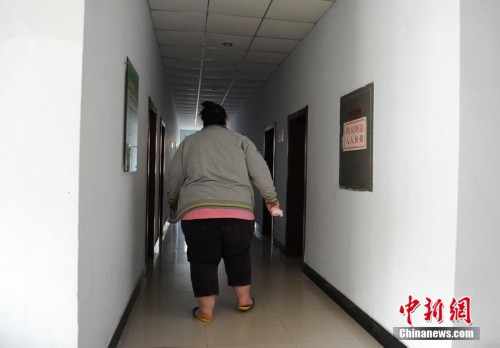 440��Ů�������ǣ����Ը�����������󿴳���Ӱ