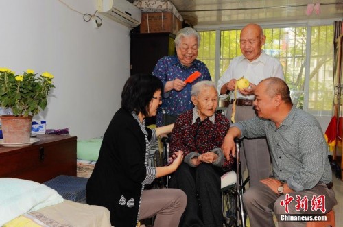 82����Ӻ�����102����ĸ��