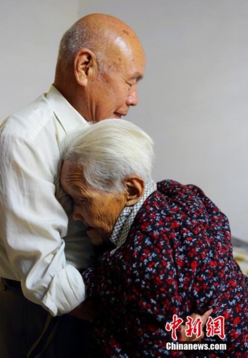 82����Ӻ�����102����ĸ��