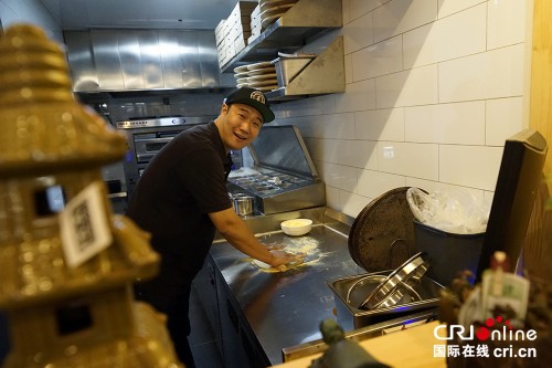 �������ǵĺ�����ը���ֵܡ�