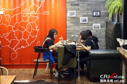 �������ǵĺ�����ը���ֵܡ�