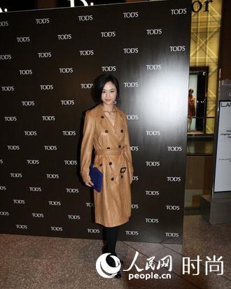 ��Ψ�������Ƥ���£���������ƣ��������ǳ����ݣ����㾡��Ů��������СС�ķ���Ҳ�����˼���˧�������������з�ζ����������װ��Ҳ�ǵ㾦֮����