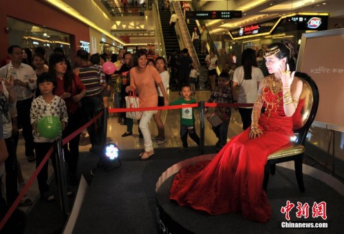 ��Ů���������ƽ���������