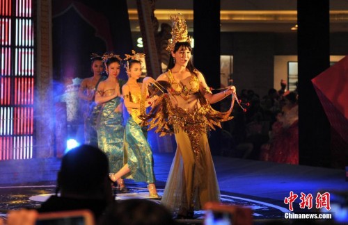 ��Ů���������ƽ���������