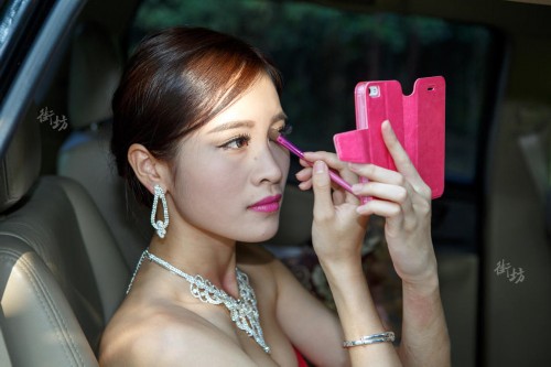 Ů��ѧ���ļ�ְ������ĸ�������ò����