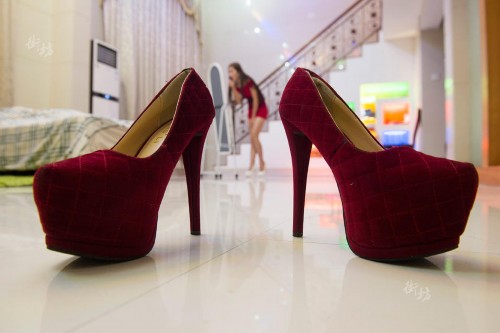 Ů��ѧ���ļ�ְ������ĸ�������ò����