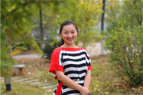 最美面点教师清纯如邻家女 学生纷纷来蹭课