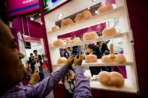 �������Ļ��ڿ�Ļ�˳���ӿ