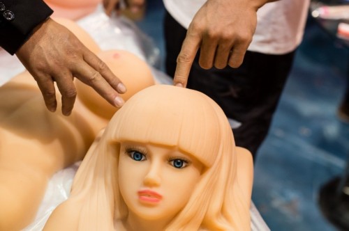 �������Ļ��ڿ�Ļ�˳���ӿ