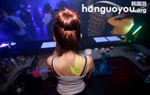 ʵ�ĺ���ҹ����Ů����ͼ����24��