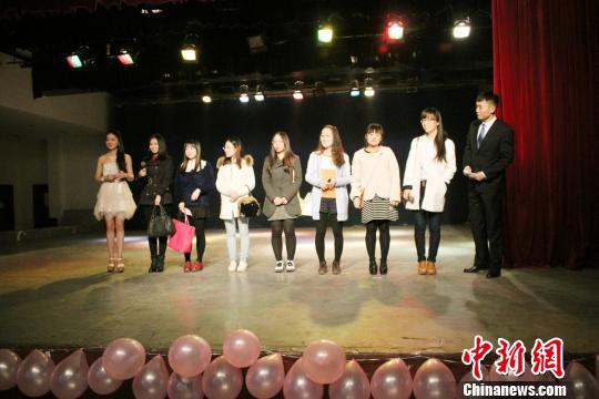 240��˶��ʿ�о�����У���ݡ��ǳ����š�