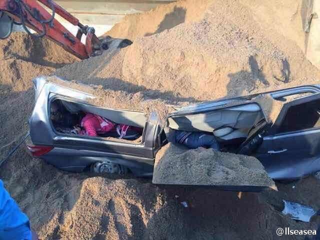 山东致11名幼儿死亡校车超载近1倍 车顶被压扁 山东致11名幼儿死亡校车超载近1倍 车顶被压扁