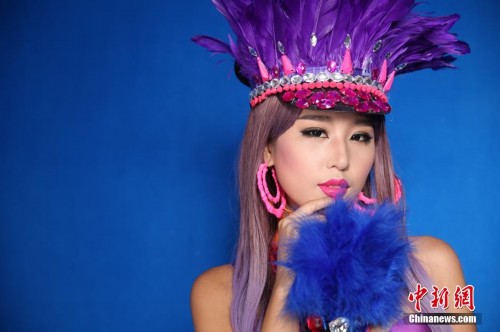 Ů��ѧ��¡�زμ���ģ����