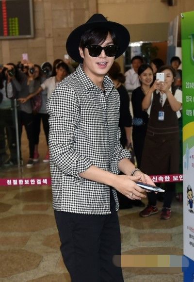 EXO¹��bigbangȨ־�������� ����������������ñ�ӿ�