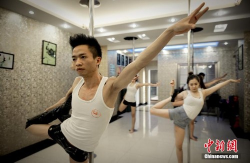 �ֹ����н���׷���赸������