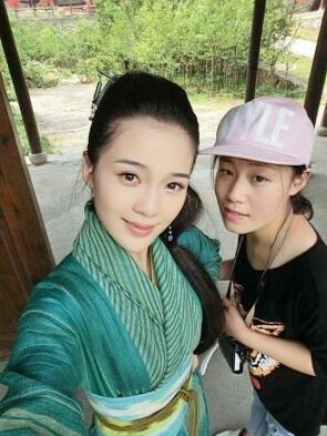 �������PK С��Ůײ�������