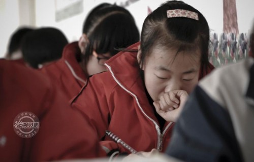 16�굥��Ů����äĸ��ѧ