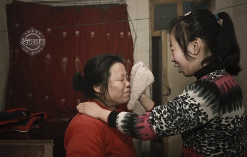 16�굥��Ů����äĸ��ѧ