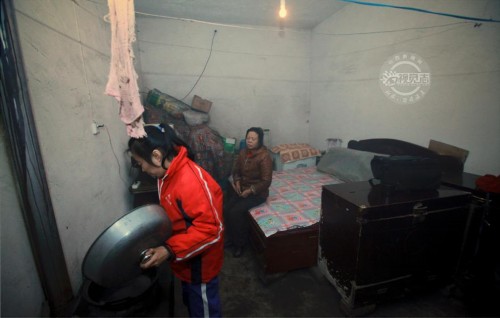 16�굥��Ů����äĸ��ѧ