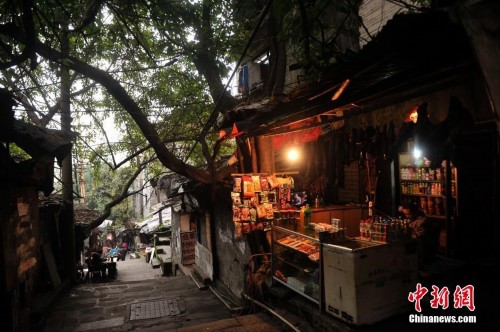 �������ŵ������ϳǡ�ʮ���ݡ�