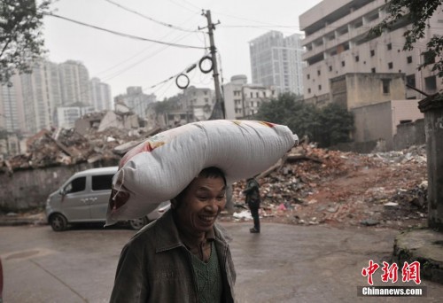 �������ŵ������ϳǡ�ʮ���ݡ�