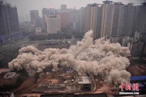 ����ɹ�����һ��¥ ����׳��