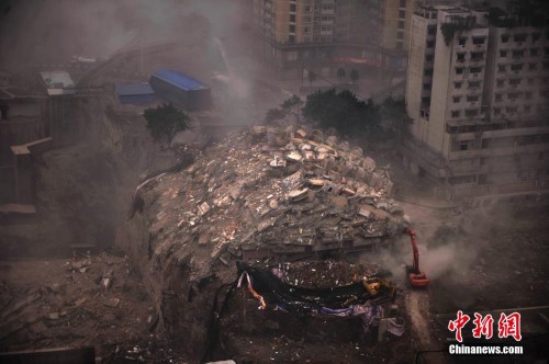 ����ɹ�����һ��¥ ����׳��