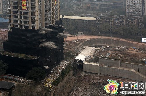 ����ɹ�����һ��¥ ����׳��